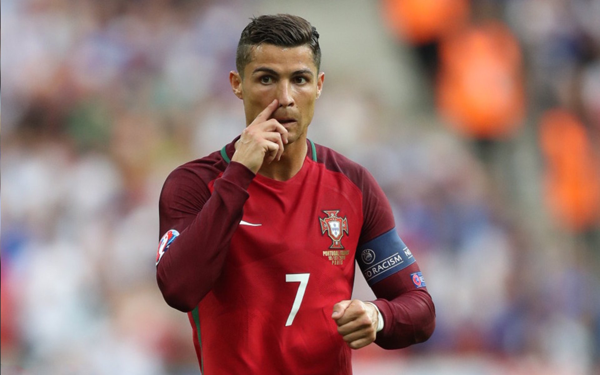 校园足球增加女子球队参与度促进性别平衡发展，开展女子足球比赛的意义